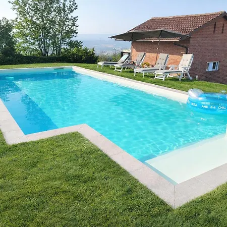 Séjour chez l'habitant Amac With Pool Govone